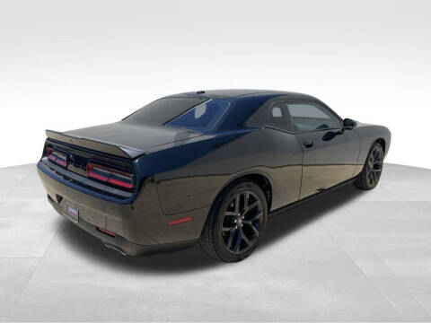 2021 Dodge Challenger SXT
