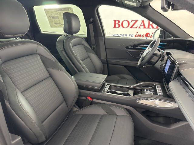 2025 Lincoln Nautilus Hybrid Reserve