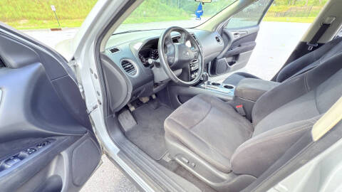 2013 Nissan Pathfinder Platinum