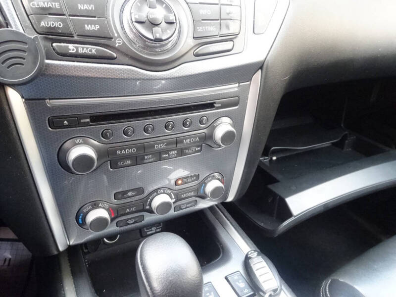 2018 Nissan Pathfinder SL