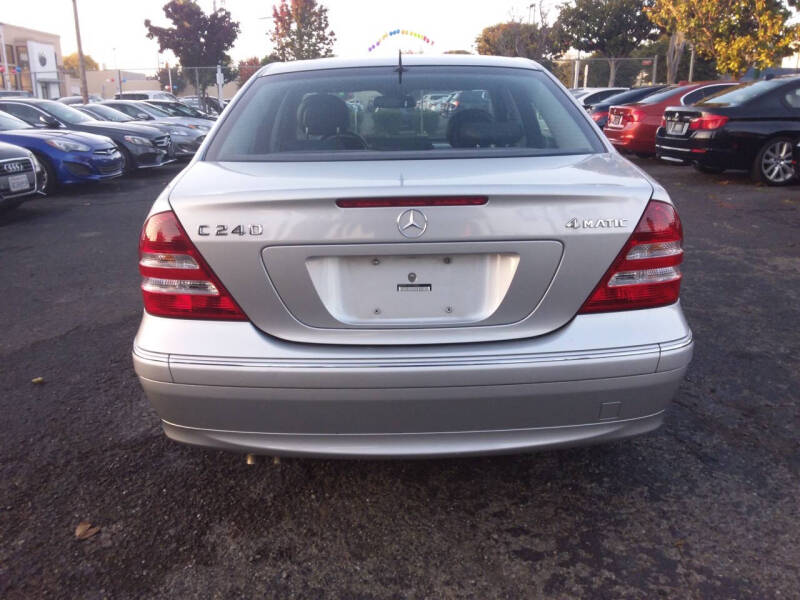 2005 Mercedes-Benz C-Class C 240 4MATIC