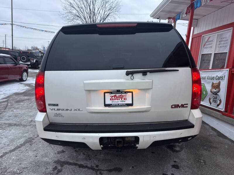 2011 GMC Yukon XL SLT