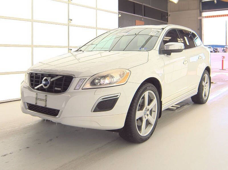 2013 Volvo XC60 for sale at Cars-KC LLC in Overland Park KS