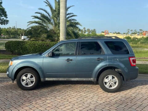 2011 Ford Escape XLT for sale at World Champions Auto Inc in Cape Coral FL