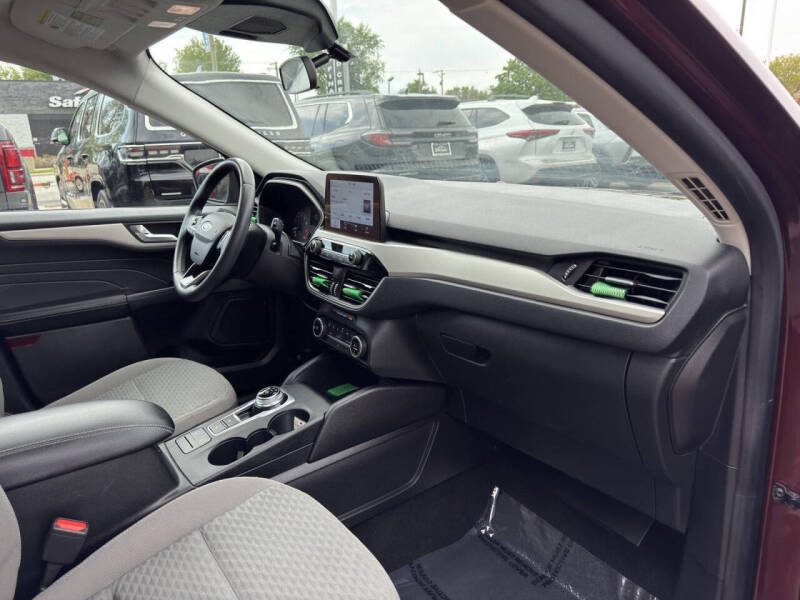 2021 Ford Escape SE