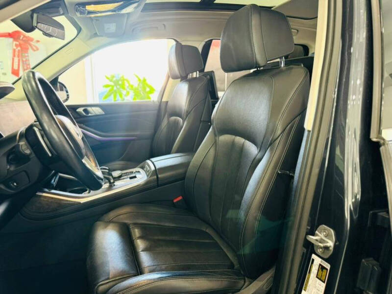 2019 BMW X7 xDrive50i