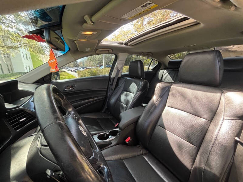 2013 Acura ILX 2.0L w/Tech