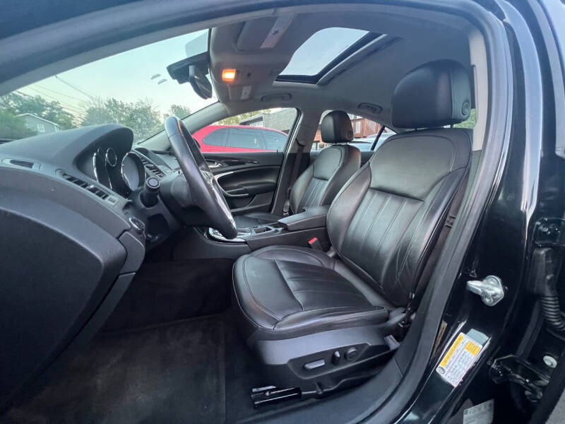 2012 Buick Regal Premium 1