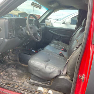 2004 Chevrolet Silverado 2500HD Work Truck