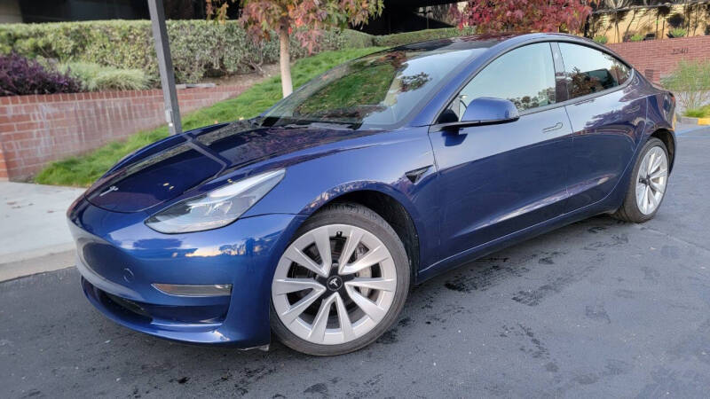 2023 Tesla Model 3 Base's photo