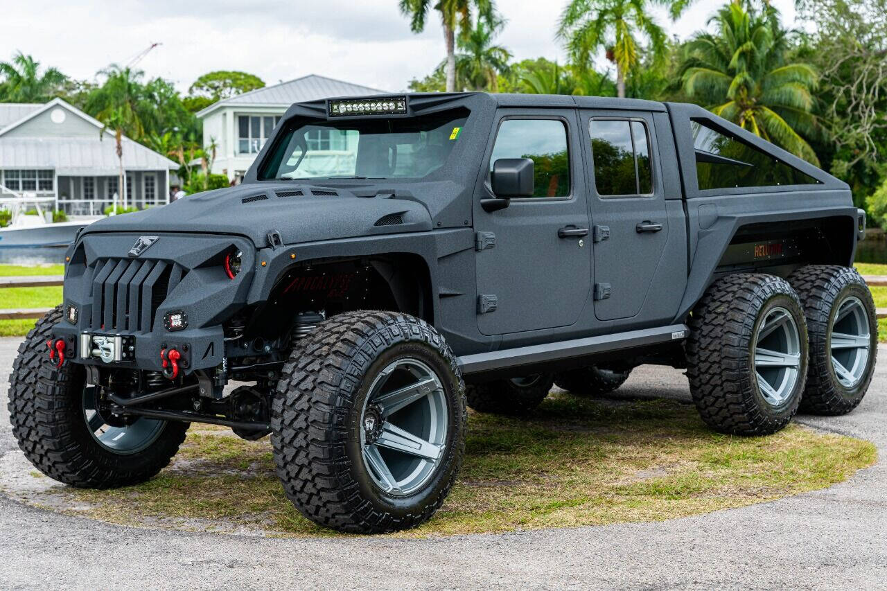 2023 JEEP Gladiator Pickup - $164,999