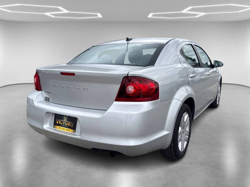 2012 Dodge Avenger SE
