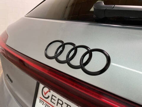 2023 Audi e-tron quattro Premium Plus