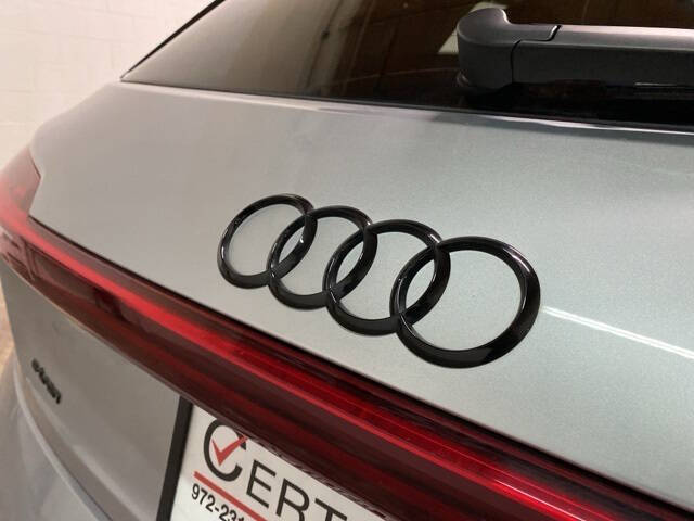 2023 Audi e-tron quattro Premium Plus