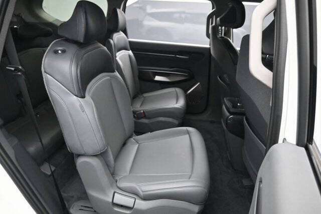 2024 Kia EV9 Light Long Range