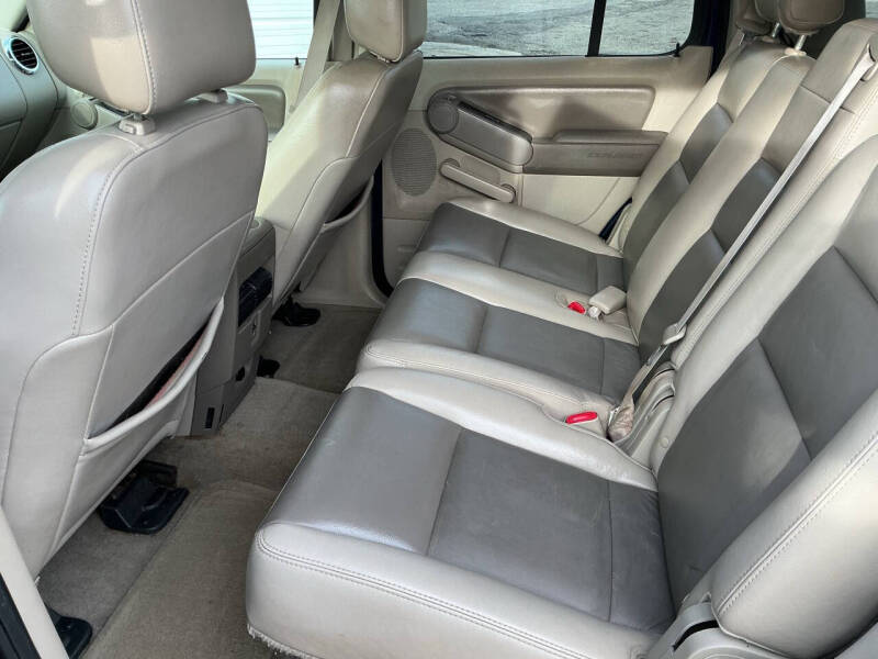 2006 Ford Explorer XLT