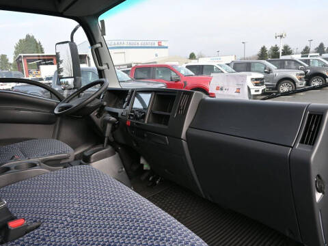 2024 Isuzu NPR HD 1F2