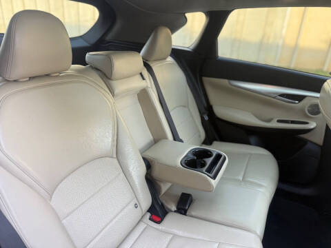 2019 Infiniti QX50 Essential