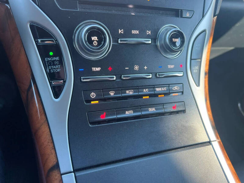 2019 Lincoln Nautilus Select