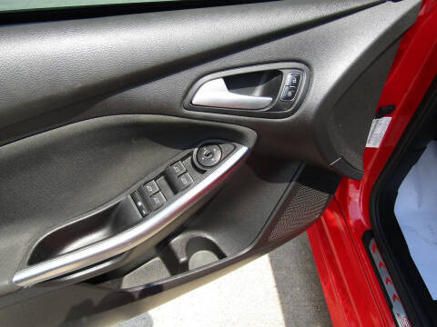 2017 Ford Focus ST
