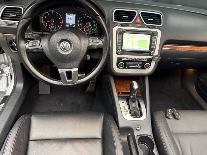 2012 Volkswagen Eos Executive SULEV