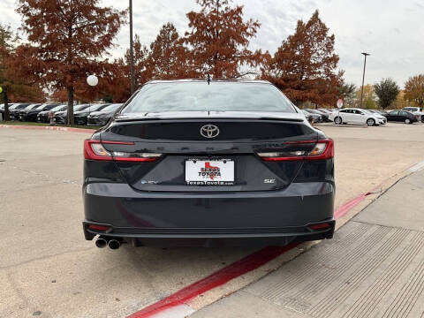 2025 Toyota Camry SE
