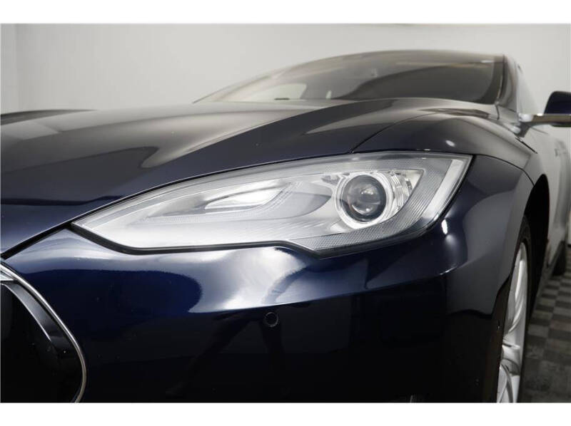 2014 Tesla Model S P85