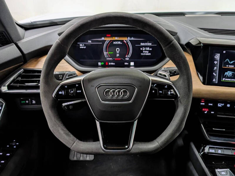 2022 Audi e-tron GT quattro Premium Plus