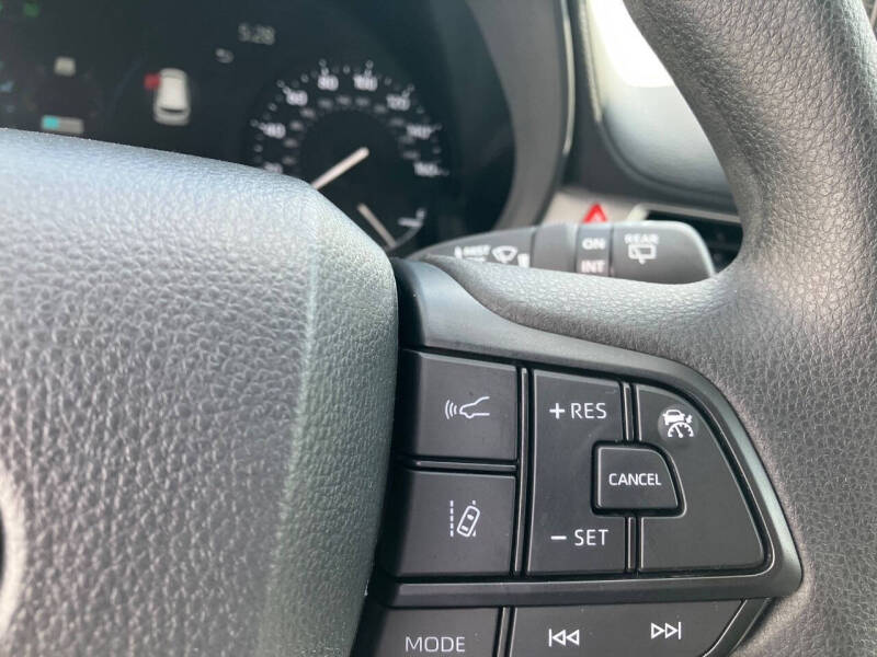 2026 Toyota Sienna LE 8-Passenger