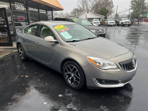 2017 Buick Regal for sale at Houser & Son Auto Sales in Blountville TN