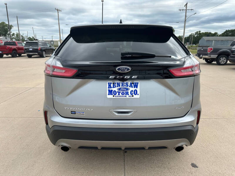 2022 Ford Edge Titanium