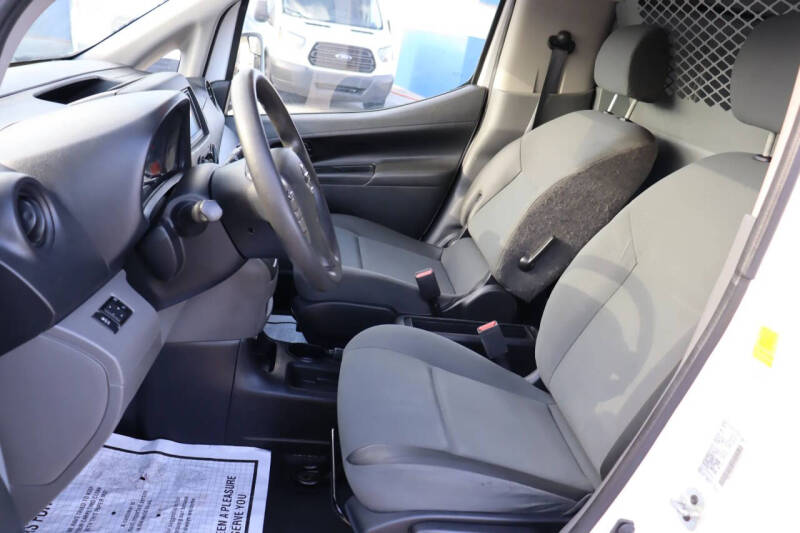 2020 Nissan NV200