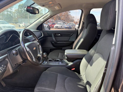 2017 Chevrolet Traverse LT