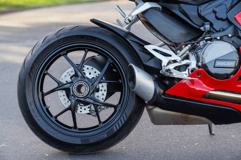 2020 Ducati V2 Superquadro Final Edition