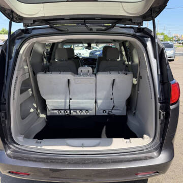 2017 Chrysler Pacifica Touring
