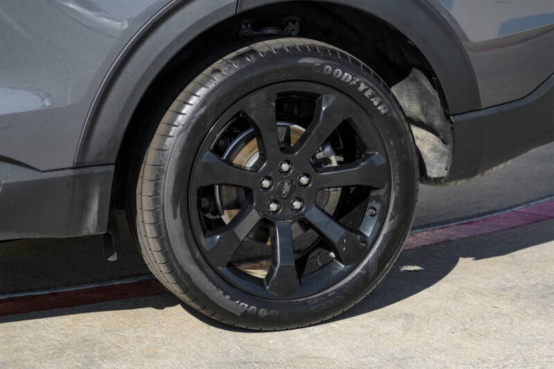 2022 Ford Explorer ST-Line