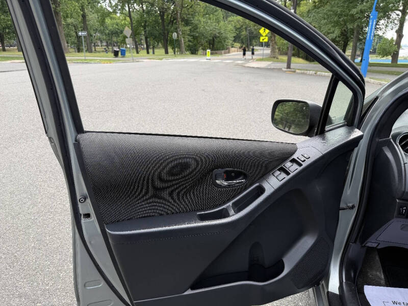 2009 Toyota Yaris S