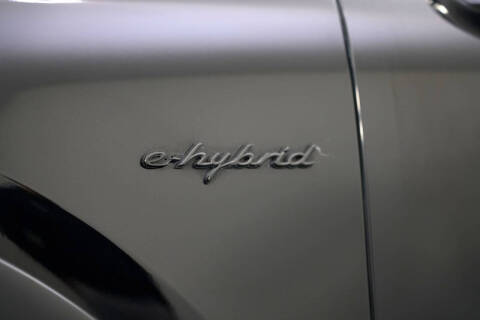 2022 Porsche Cayenne Turbo S E-Hybrid Coupe