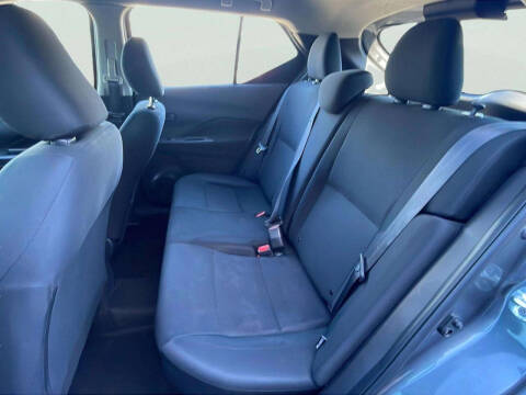 2023 Nissan Kicks S
