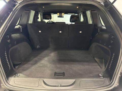 2019 Jeep Grand Cherokee Laredo E