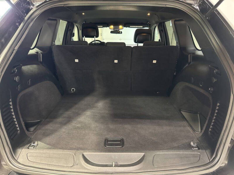 2019 Jeep Grand Cherokee Laredo E