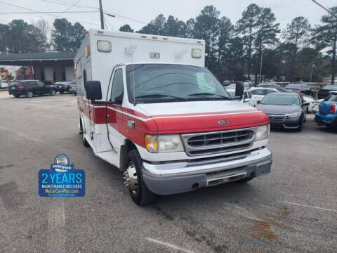 2000 Ford E-Series for sale at Complete Auto Center , Inc in Raleigh NC
