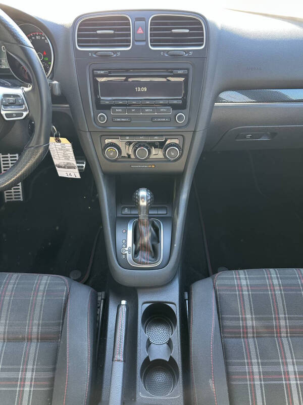 2014 Volkswagen GTI Wolfsburg Edition PZEV