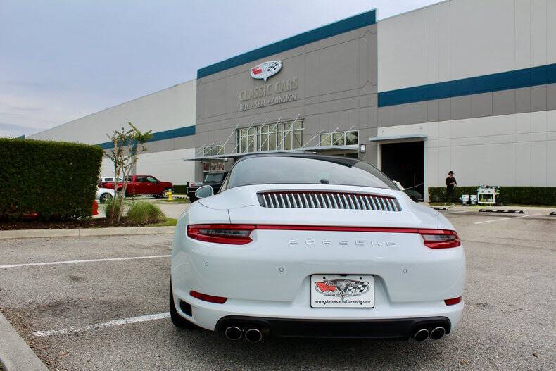 2018 Porsche 911