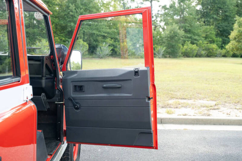 1992 Land Rover Defender