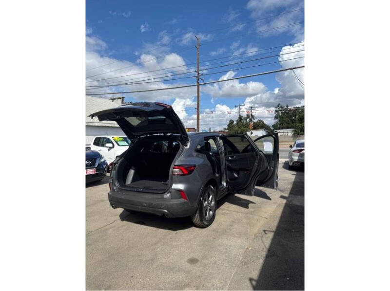 2025 Ford Escape ST-Line Select