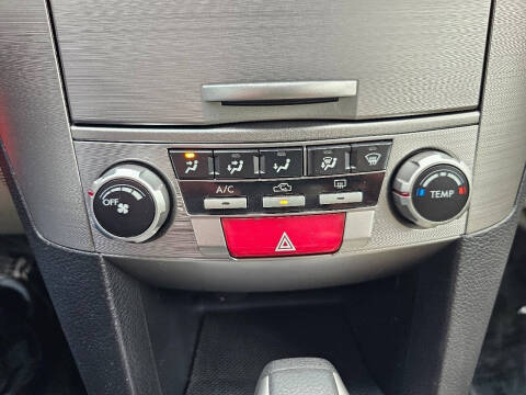 2010 Subaru Outback 2.5i Premium