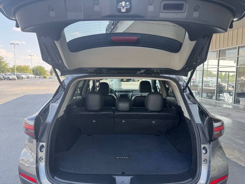 2023 Nissan Murano SV