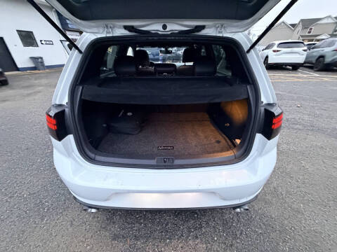 2020 Volkswagen Golf GTI S