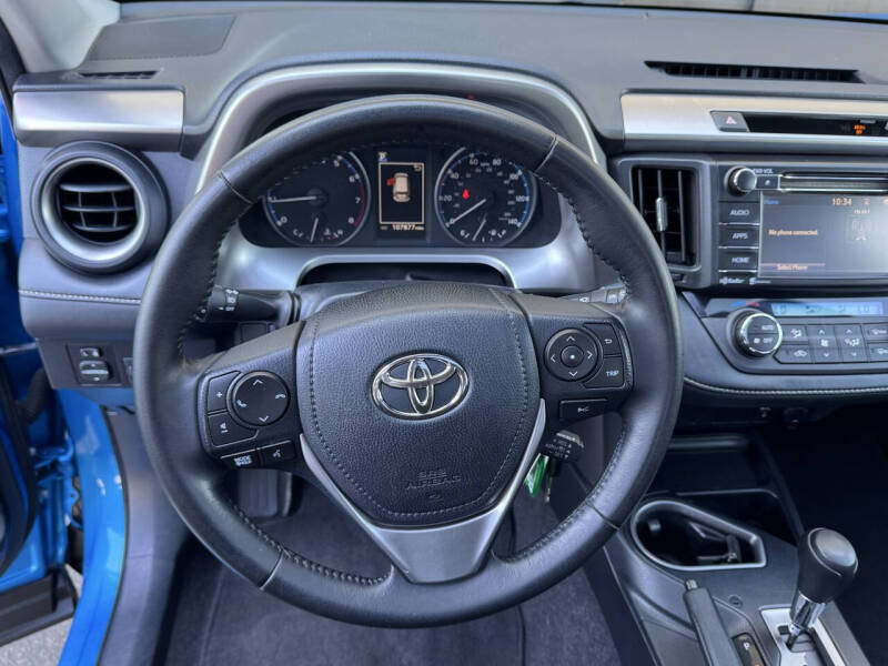 2017 Toyota RAV4 XLE